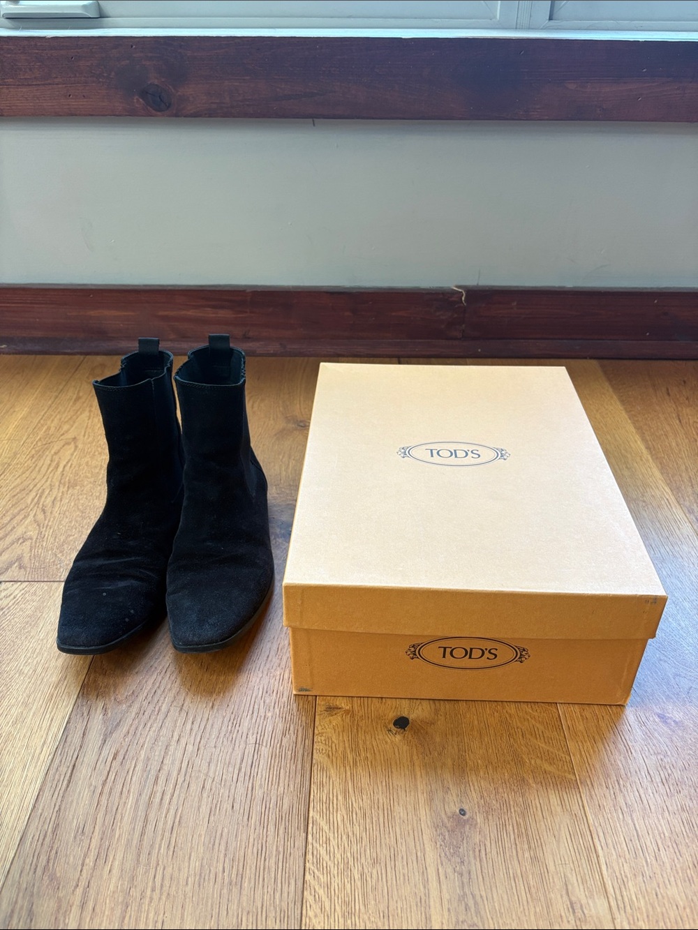 TOD'S Black Suede Chukka Boots
